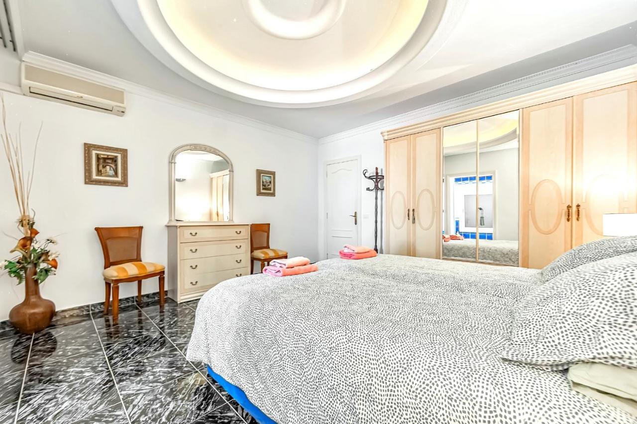 Villa Raquel With Private Pool And Sea View Los Menores Exterior photo