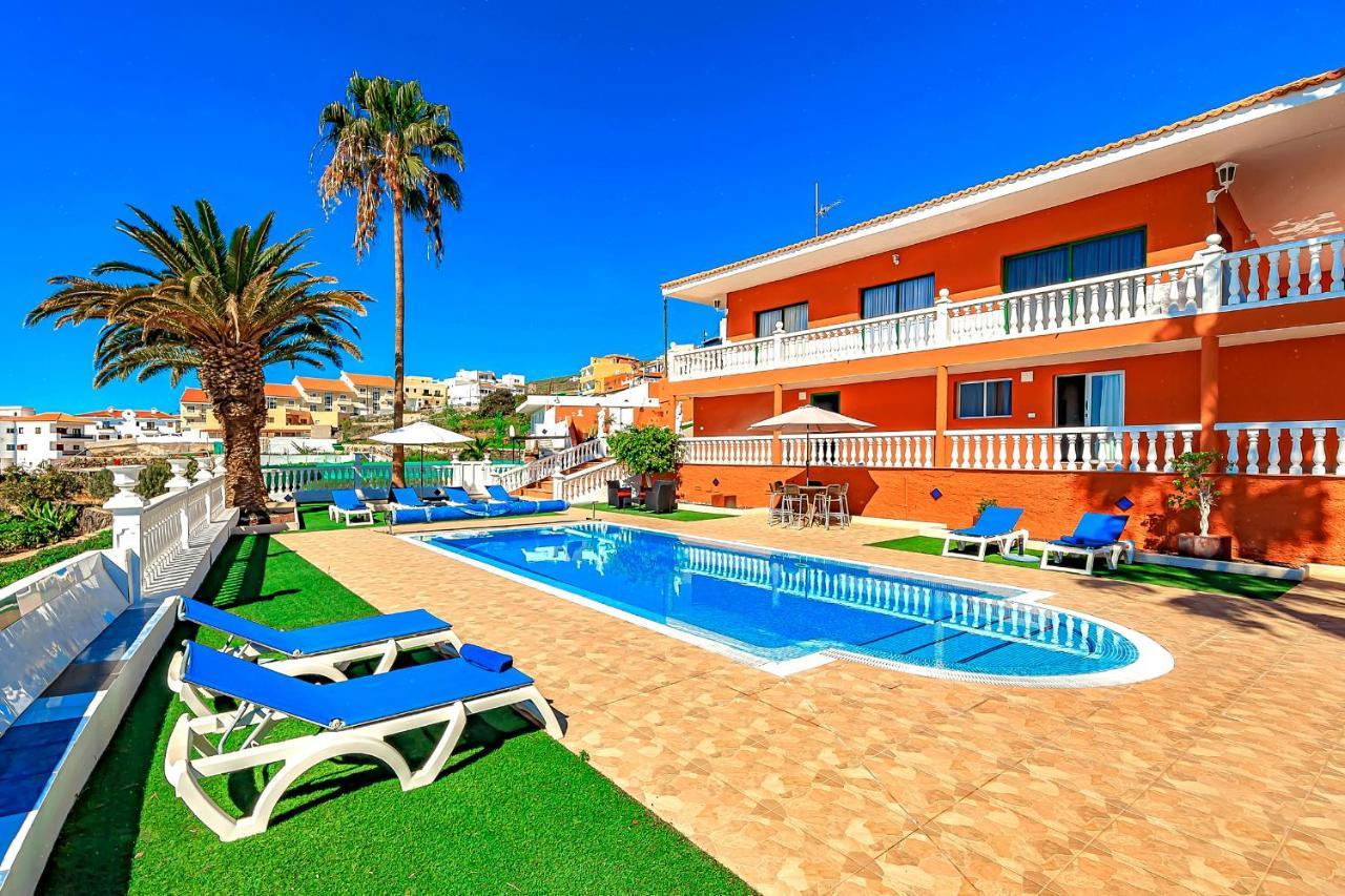 Villa Raquel With Private Pool And Sea View Los Menores Exterior photo